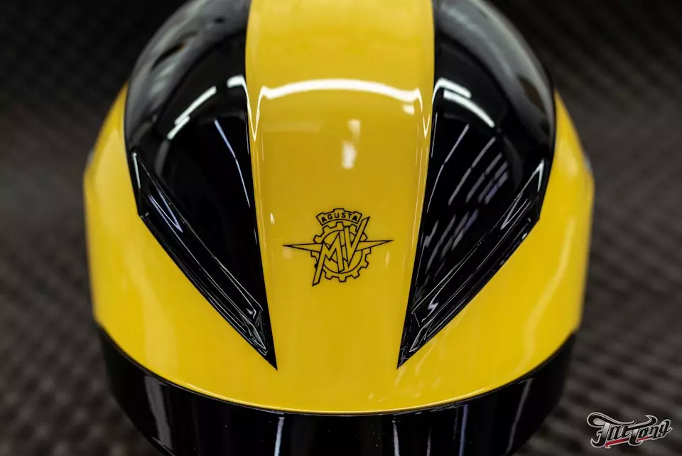 MV Agusta F3. Полный перекрас мотоцикла и шлема